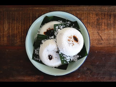 Rice cakes stuffed with coconut and brown sugar